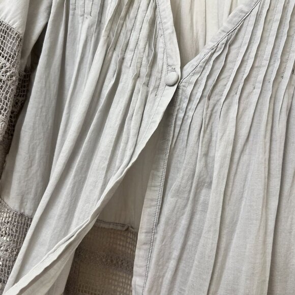 Gray Pintuck Crochet Lace Top Coastal Grandma Oversize Boho Whimsigoth Sz Small - Picture 4 of 12